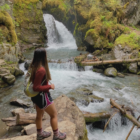 Meet your Posher, Grachelle - Picture 6 of 9